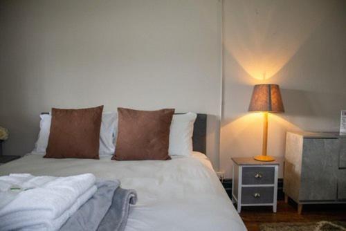 Bellbird Hotel Сесснок Екстер'єр фото